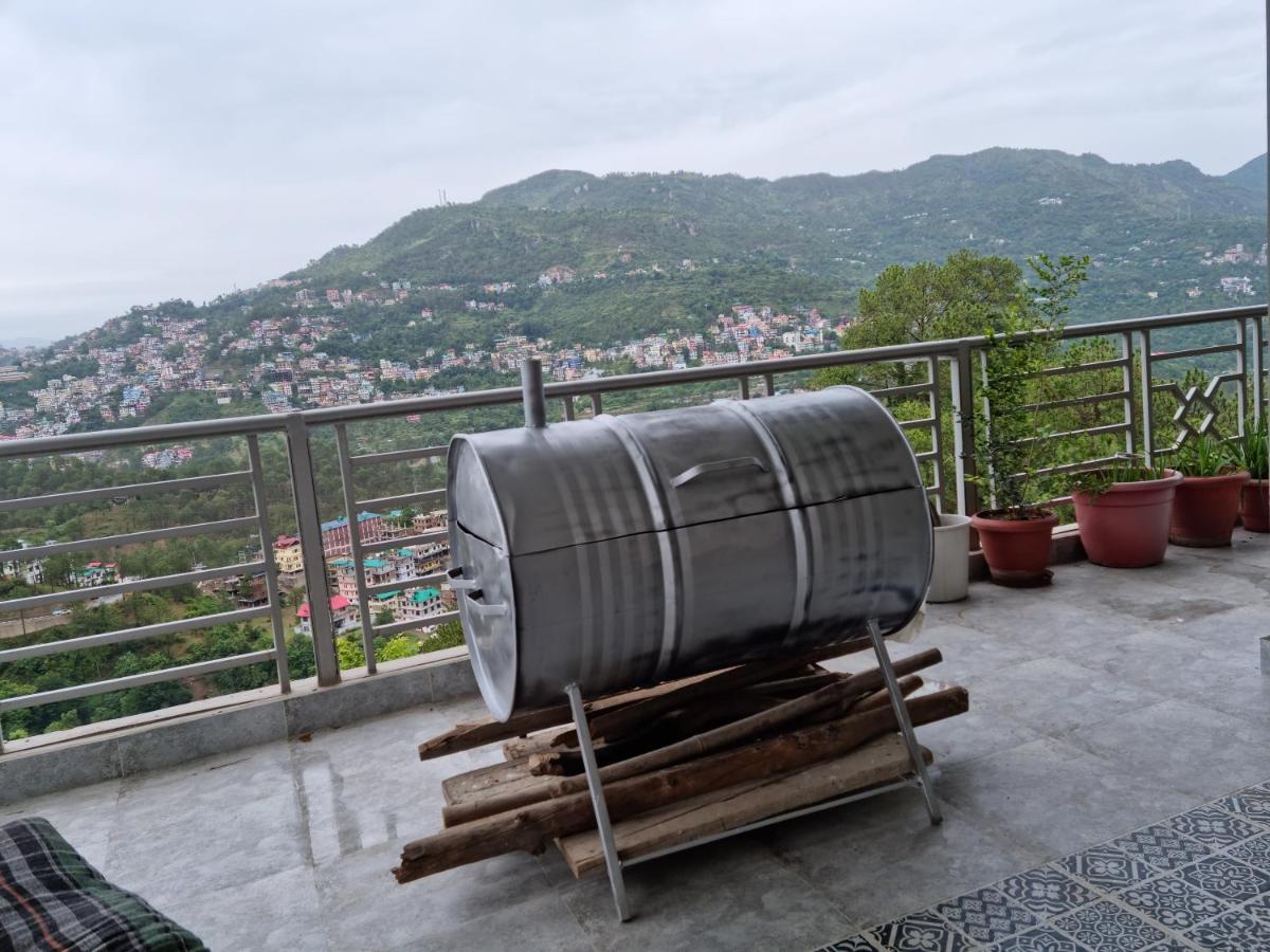 Vista Cottage Solan Bagian luar foto