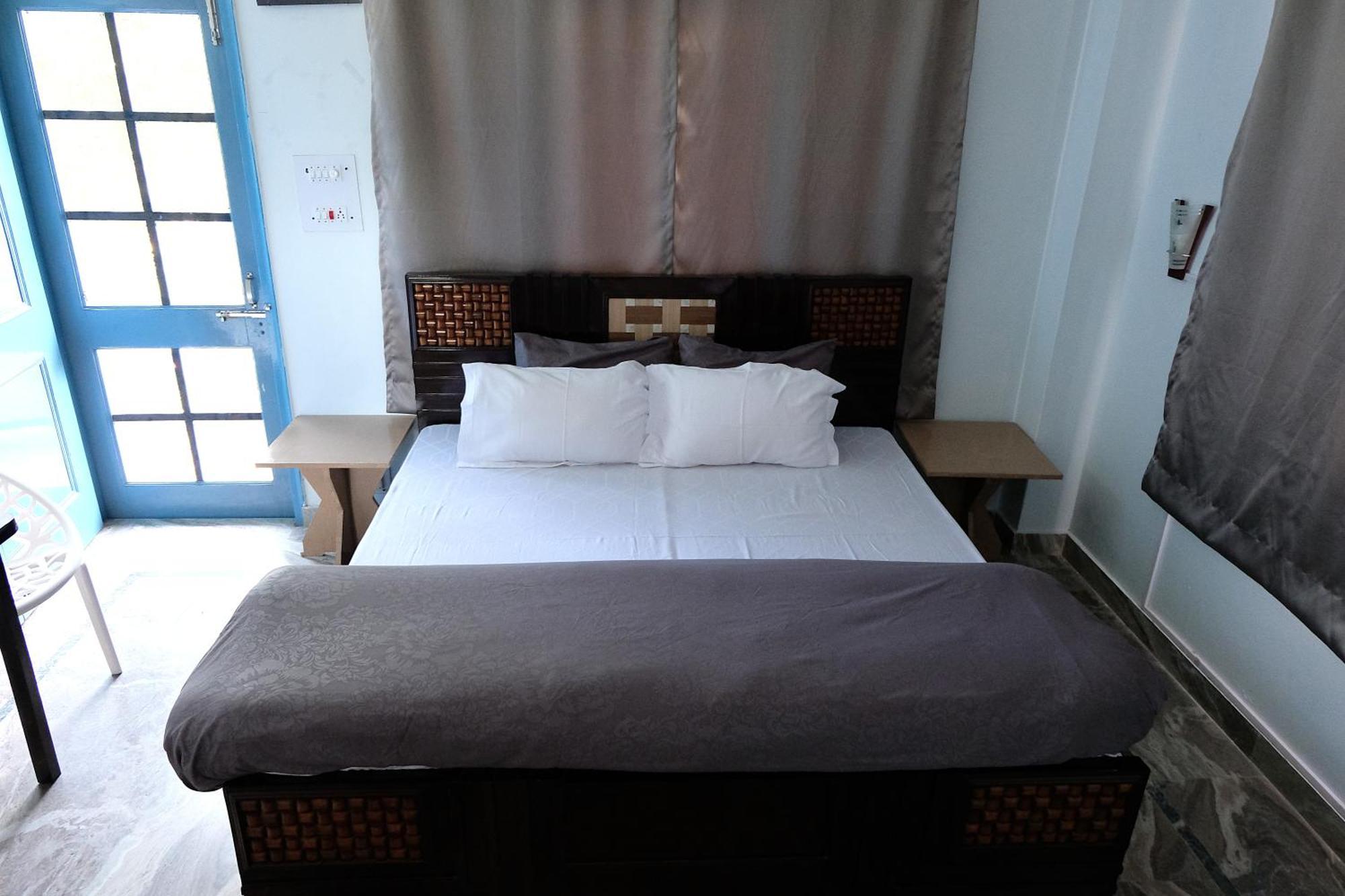 Vista Cottage Solan Bagian luar foto