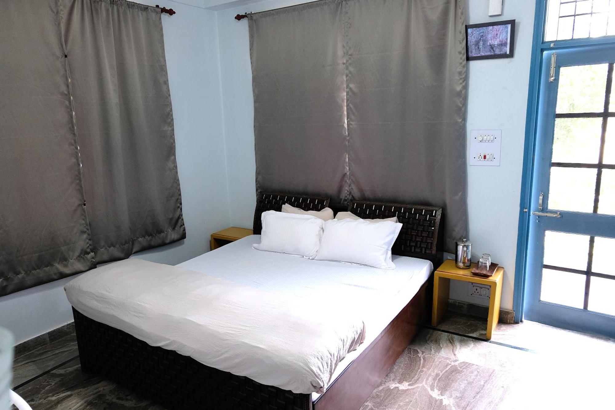 Vista Cottage Solan Bagian luar foto