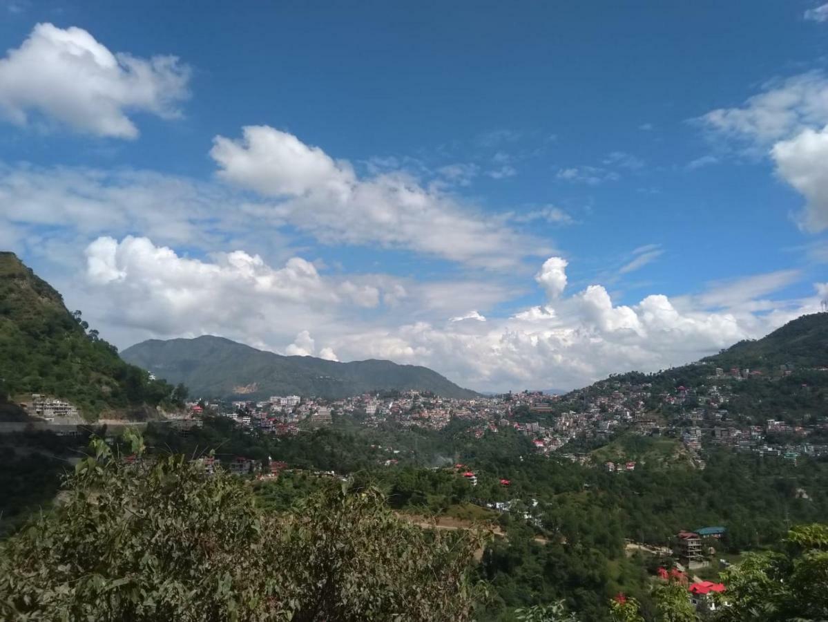 Vista Cottage Solan Bagian luar foto